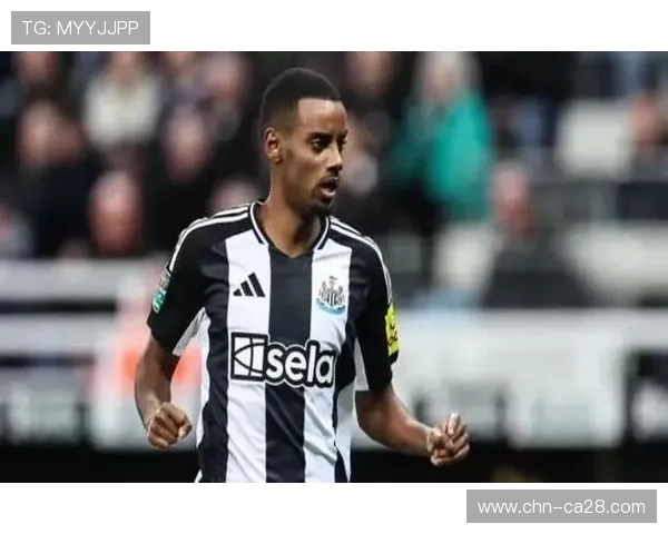 曼联主场零封纽卡，临时防线经受考验